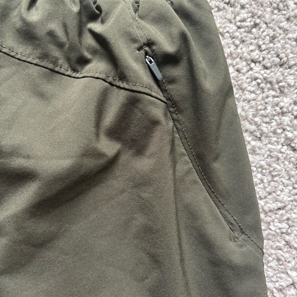 All in Motion Green Athletic Shorts Elastic Waistband Lightweight Athleisure XL - Picture 9 of 9